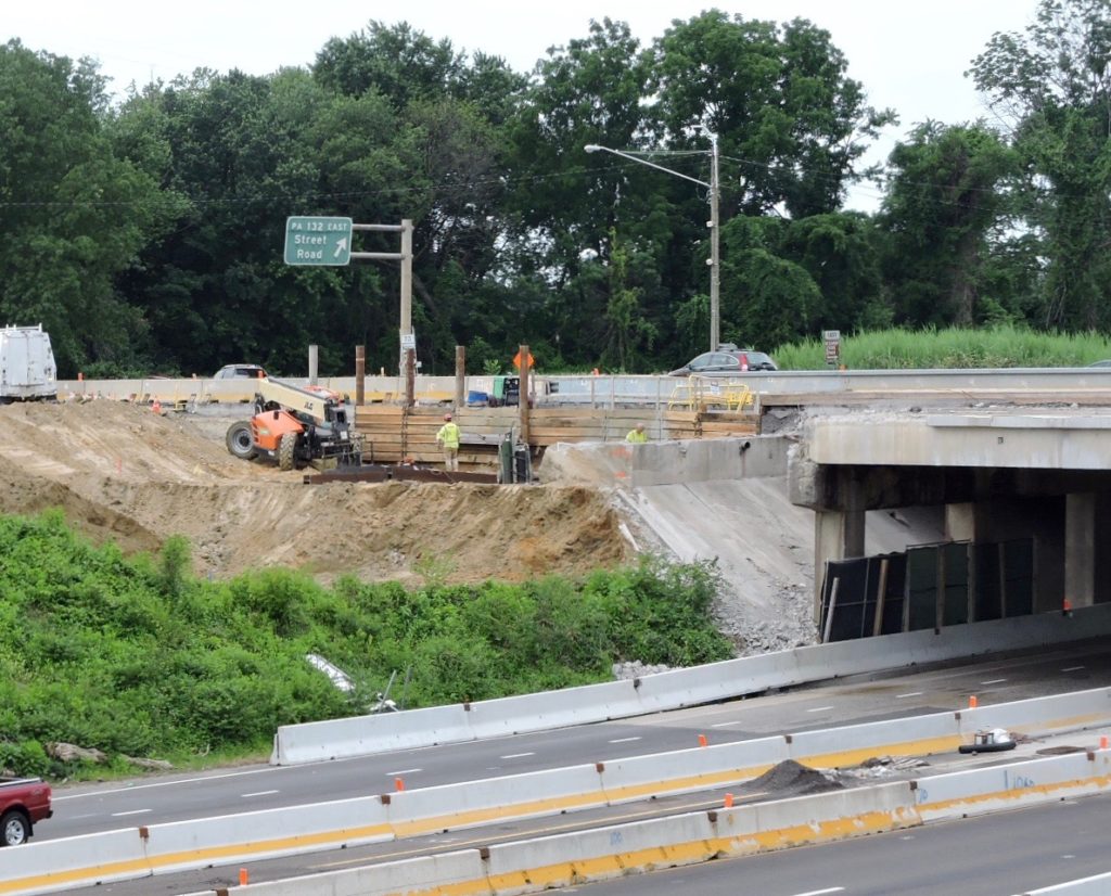 Northbound U.S. 1 excavation
